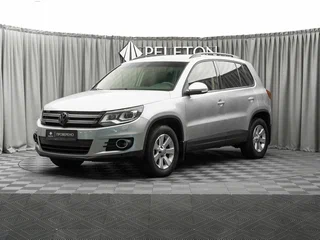 2013 Volkswagen Tiguan I Рестайлинг, серебристый, 1070000 рублей, вид 1
