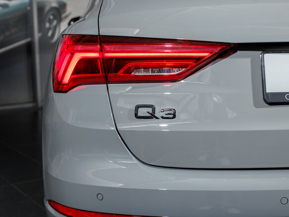2026 Audi Q3 35 TFSI II (F3), серый, 4500000 рублей - вид 6