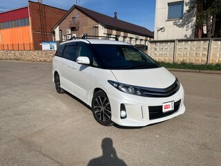 2013 Toyota Estima III Рестайлинг 2, белый, 1900000 рублей, вид 2