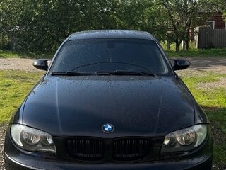 2009 BMW 1 серии 116i I (E81/E82/E87/E88) Рестайлинг, чёрный, 700000 рублей, вид 2
