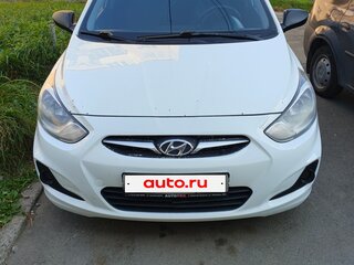 2014 Hyundai Solaris I Рестайлинг, белый, 800000 рублей, вид 1