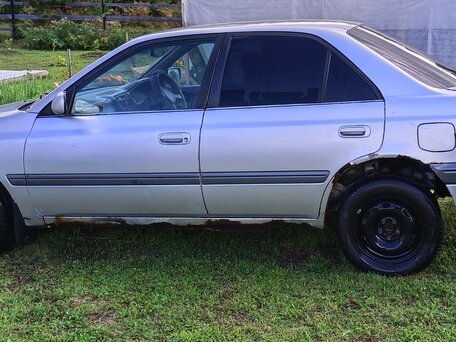 1996 Toyota Carina VII (T210), серебристый, 350000 рублей, вид 3