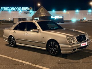 1997 Mercedes-Benz E-Класс 200 II (W210, S210), белый, 380000 рублей, вид 2