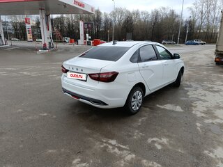 2024 Lada (ВАЗ) Vesta I Рестайлинг (NG), белый, 1190000 рублей, вид 3