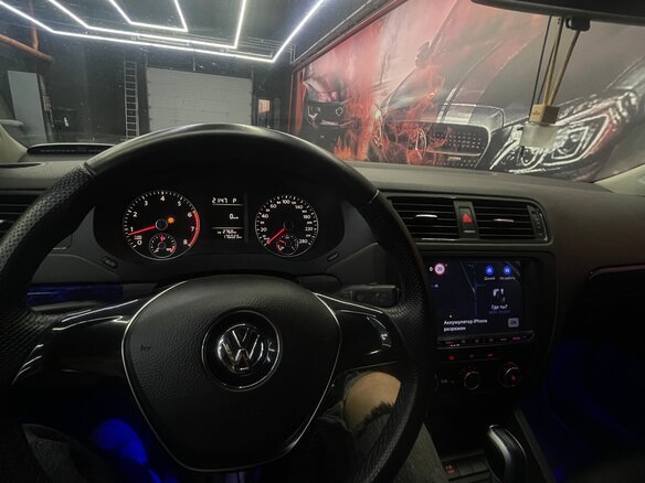 2012 Volkswagen Jetta VI, серебристый, 950000 рублей - вид 16
