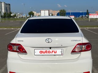 2013 Toyota Corolla X (E140, E150) Рестайлинг, белый, 1600000 рублей, вид 3