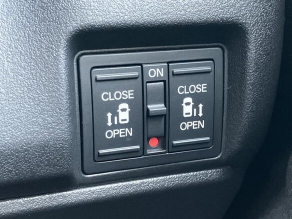 2023 Honda N-BOX III, белый, 978000 рублей - вид 11