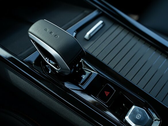 2026 Geely Cityray, серебристый, 2909990 рублей - вид 26