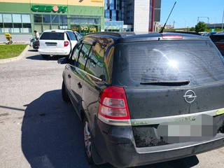 2008 Opel Zafira B Рестайлинг, чёрный, 280000 рублей, вид 5