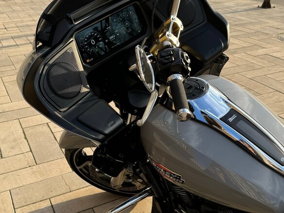 2024 Harley-Davidson Road Glide, серый, 3150000 рублей - вид 14