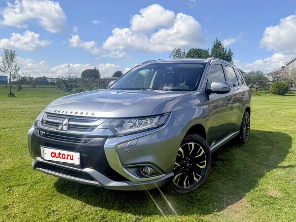 2016 Mitsubishi Outlander PHEV III Рестайлинг 2, серый, 2500000 рублей