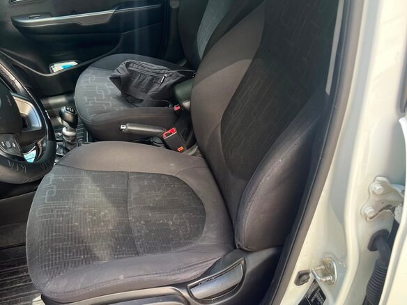 2013 Kia Rio 5-speed III, белый, 750000 рублей - вид 6