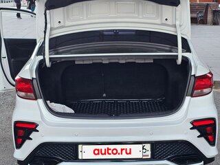 2019 Kia Rio IV, белый, 1350000 рублей, вид 4