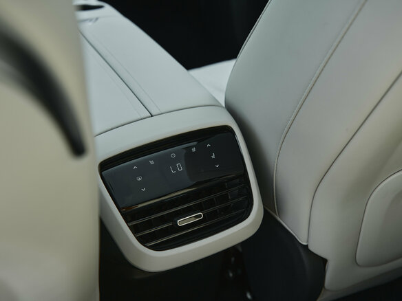 2025 Changan Deepal S07 31.73 kWh I Рестайлинг, серый, 5289900 рублей - вид 12