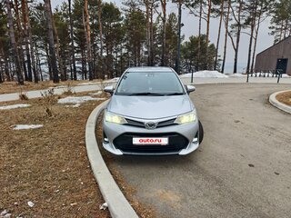 2017 Toyota Corolla Fielder XI (E160, E170) Рестайлинг 2, серый, 935000 рублей, вид 4