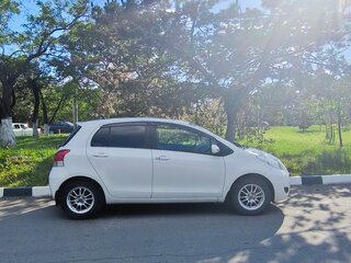 2008 Toyota Vitz II (XP90), белый, 710000 рублей, вид 2