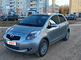 2009 Toyota Vitz II (XP90), серый, 470000 рублей, вид 1