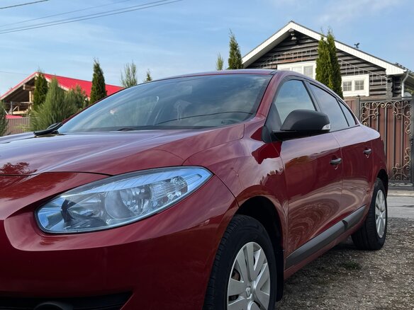 2010 Renault Fluence I, красный, 790000 рублей - вид 12