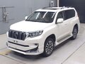 2022 Toyota Land Cruiser Prado 150 Series Рестайлинг 3, белый, 6990000 рублей - вид 1