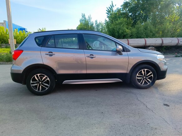 2018 Suzuki SX4 II (S-Cross) Рестайлинг, серый, 2000000 рублей - вид 3