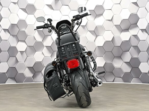 2013 Harley-Davidson Sportster 883, чёрный, 577000 рублей - вид 5