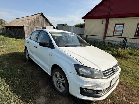 2020 Volkswagen Polo V Рестайлинг, белый, 576000 рублей, вид 2