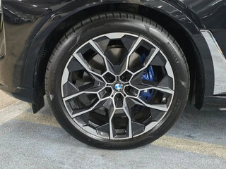 2025 BMW X7 40i I (G07) Рестайлинг, чёрный, 16500000 рублей, вид 5