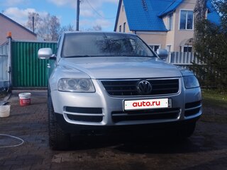 2004 Volkswagen Touareg I, серебристый, 839000 рублей, вид 2
