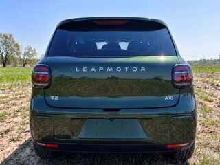 2026 Leapmotor A10 53 kWh, зелёный, 2198000 рублей, вид 4
