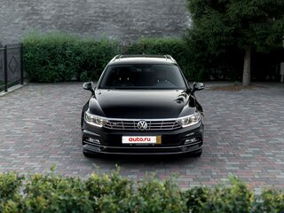 2017 Volkswagen Passat B8, чёрный, 2150000 рублей, вид 3