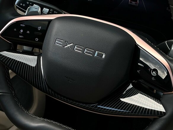 2023 Exeed VX I Рестайлинг, серый, 3275700 рублей - вид 32