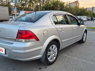 2011 Opel Astra H Рестайлинг, серебристый, 550000 рублей, вид 5