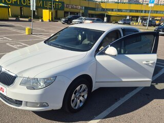 2012 Skoda Superb II, белый, 900000 рублей, вид 1