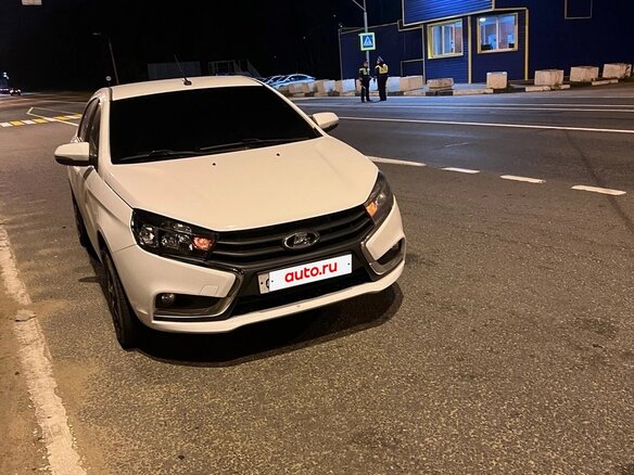 2016 Lada (ВАЗ) Vesta I, белый, 730000 рублей - вид 2