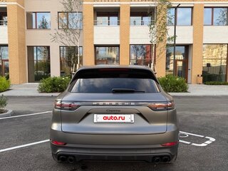 2020 Porsche Cayenne III, серый, 7990000 рублей, вид 4