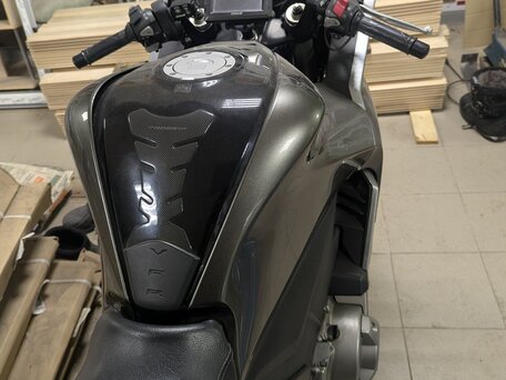 2012 Honda VFR 1200, серебристый, 725000 рублей, вид 2