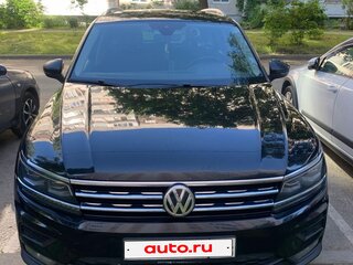 2019 Volkswagen Tiguan II, чёрный, 2350000 рублей, вид 3