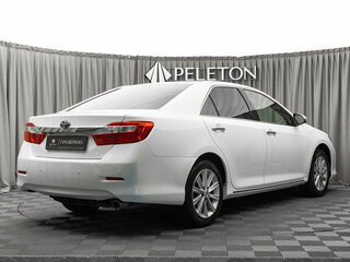 2013 Toyota Camry VII (XV50), белый, 1480000 рублей, вид 5