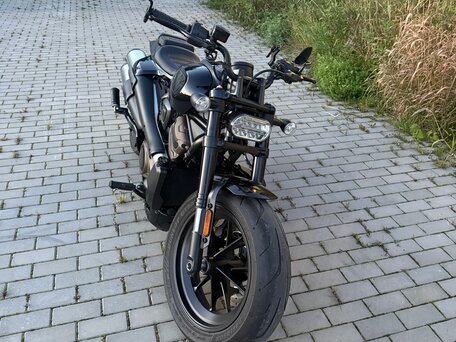 2021 Harley-Davidson Sportster S, чёрный, 1500000 рублей, вид 1