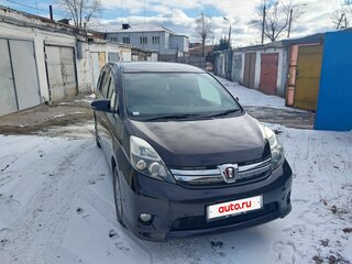 2013 Toyota ISis I Рестайлинг, красный, 1250000 рублей, вид 3