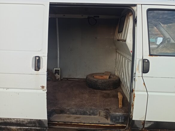 2000 Volkswagen Transporter, белый, 450000 рублей - вид 4
