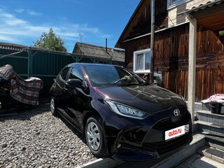2020 Toyota Yaris IV, фиолетовый, 1350000 рублей, вид 2