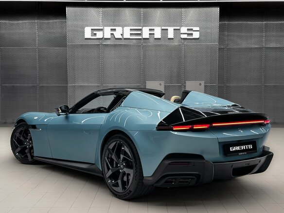 2026 Ferrari 12Cilindri Spider, зелёный, 71500000 рублей - вид 13