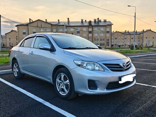 2011 Toyota Corolla X (E140, E150) Рестайлинг, серый, 900000 рублей, вид 1