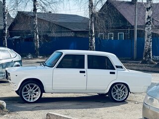 1997 Lada (ВАЗ) 2107, белый, 215000 рублей, вид 1