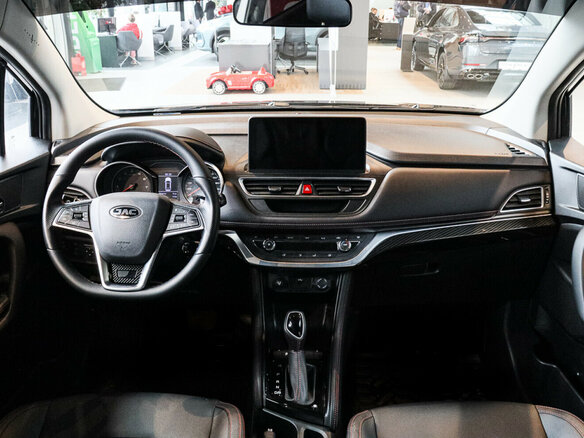 2024 JAC JS3, чёрный, 1300000 рублей - вид 8