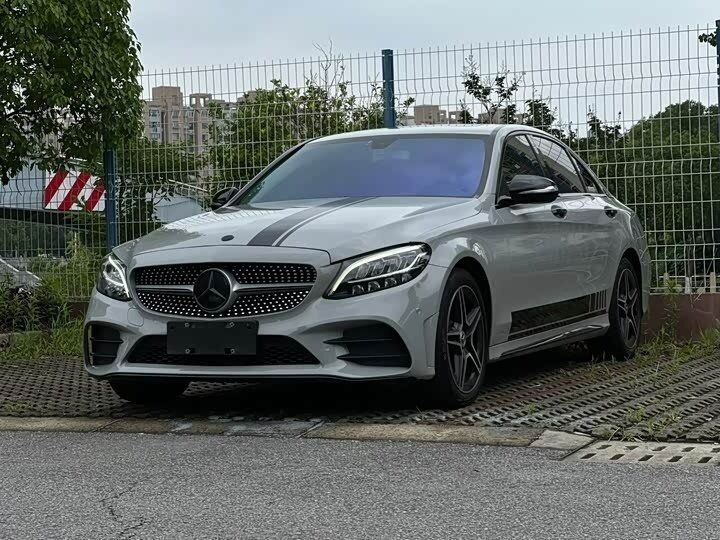 Открыть фотографии: Mercedes-Benz C-Класс IV (W205) Рестайлинг