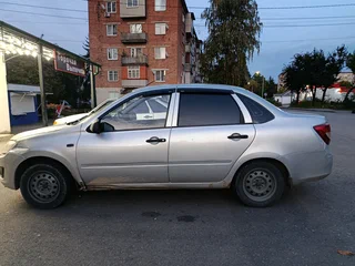 2013 Lada (ВАЗ) Granta I, серебристый, 220000 рублей, вид 4