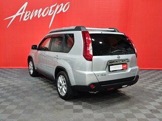 2014 Nissan X-Trail II Рестайлинг, серебристый, 1470000 рублей, вид 3
