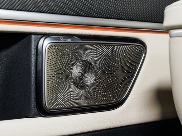 2025 Mercedes-Benz V-Класс 300 d экстра длинный III (W447) Рестайлинг 2, чёрный - вид 32
